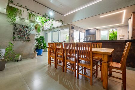 Casa à venda com 284m², 4 quartos e 4 vagas Casa à venda com 284m², 4 quartos e 4 vagasCasa 1 - Área Gourmet