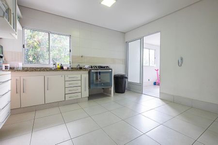 Casa à venda com 284m², 4 quartos e 4 vagas Casa à venda com 284m², 4 quartos e 4 vagasCasa 2 - Cozinha