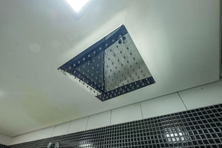 Casa à venda com 284m², 4 quartos e 4 vagas Casa à venda com 284m², 4 quartos e 4 vagasCasa 1 - Suíte Banheiro