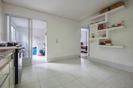 Casa à venda com 284m², 4 quartos e 4 vagas Casa à venda com 284m², 4 quartos e 4 vagasCasa 2 - Cozinha