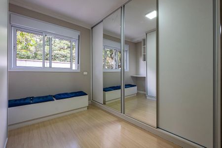 Casa à venda com 284m², 4 quartos e 4 vagas Casa à venda com 284m², 4 quartos e 4 vagasCasa 1 - Suíte