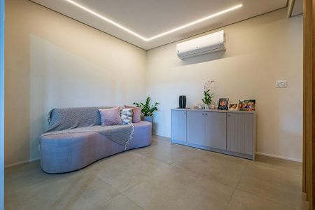 Casa à venda com 284m², 4 quartos e 4 vagas Casa à venda com 284m², 4 quartos e 4 vagasCasa 1 - Sala