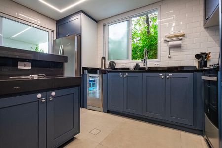 Casa à venda com 284m², 4 quartos e 4 vagas Casa à venda com 284m², 4 quartos e 4 vagasCasa 1 - Área Gourmet