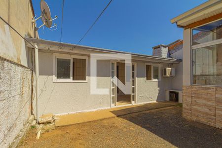 Casa à venda com 100m², 1 quarto e 2 vagasQuintal