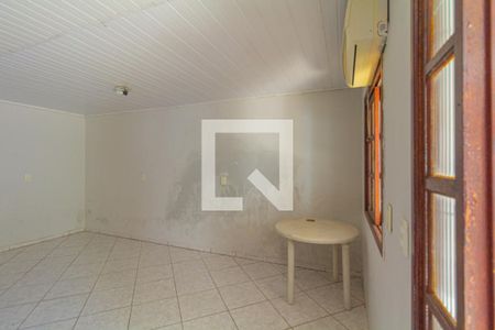 Casa à venda com 100m², 1 quarto e 2 vagasSala
