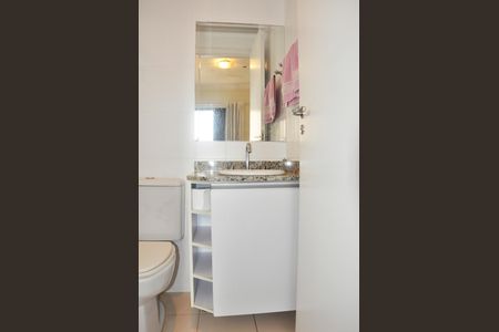 Apartamento à venda com 60m², 2 quartos e 1 vaga Apartamento à venda com 60m², 2 quartos e 1 vagaBanheiro da Suíte