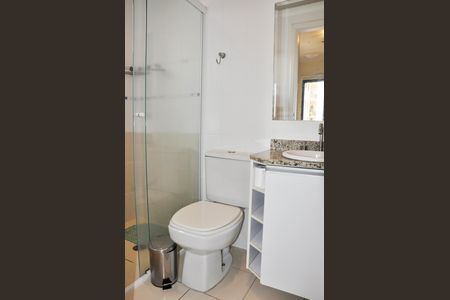 Apartamento à venda com 60m², 2 quartos e 1 vaga Apartamento à venda com 60m², 2 quartos e 1 vagaBanheiro da Suíte