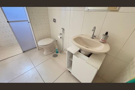 Apartamento para alugar com 70m², 2 quartos e 1 vaga Apartamento para alugar com 70m², 2 quartos e 1 vagaBanheiro