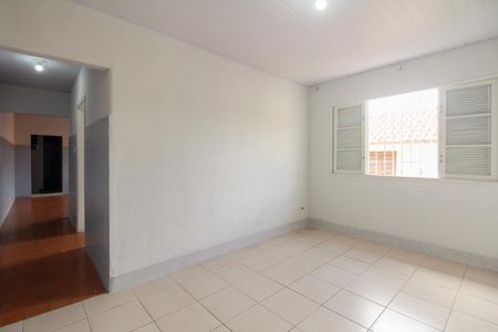 Casa para alugar com 105m², 2 quartos e 1 vaga Casa para alugar com 105m², 2 quartos e 1 vagaSala