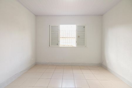 Casa para alugar com 105m², 2 quartos e 1 vaga Casa para alugar com 105m², 2 quartos e 1 vagaQuarto