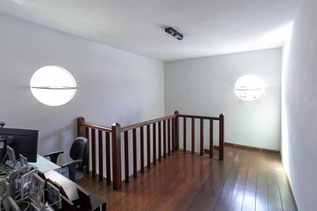 Casa à venda com 442m², 3 quartos e 3 vagasCasa 2 - Sala 2