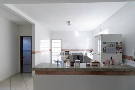 Casa à venda com 442m², 3 quartos e 3 vagasCasa 2 - Cozinha 
