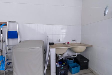 Casa à venda com 442m², 3 quartos e 3 vagasCasa 2 - Área de serviço 