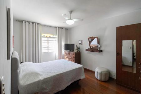 Casa à venda com 442m², 3 quartos e 3 vagasCasa 2 - Suíte 