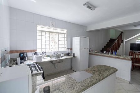 Casa à venda com 442m², 3 quartos e 3 vagasCasa 2 - Cozinha 