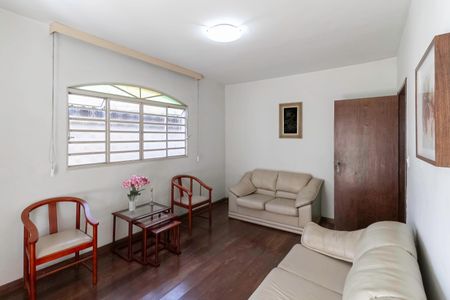 Casa à venda com 442m², 3 quartos e 3 vagasCasa 2 - Sala 1