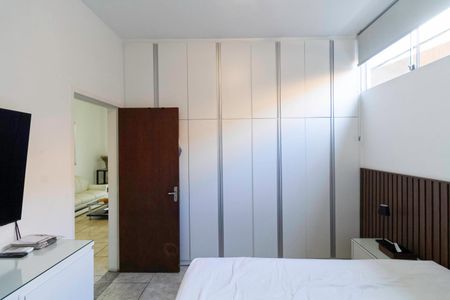 Casa à venda com 442m², 3 quartos e 3 vagasCasa 1 - Quarto 2