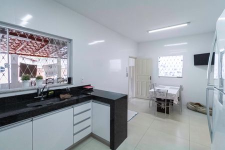 Casa à venda com 442m², 3 quartos e 3 vagasCasa 1 - Cozinha