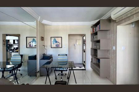 Apartamento à venda com 58m², 1 quarto e 1 vaga Apartamento à venda com 58m², 1 quarto e 1 vagaSala