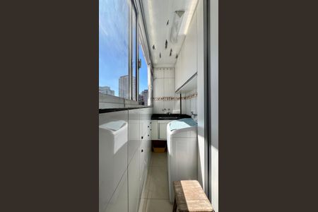 Apartamento à venda com 58m², 1 quarto e 1 vaga Apartamento à venda com 58m², 1 quarto e 1 vagaÁrea de Serviço