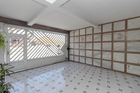 Casa à venda com 150m², 3 quartos e 2 vagas Casa à venda com 150m², 3 quartos e 2 vagasGaragem