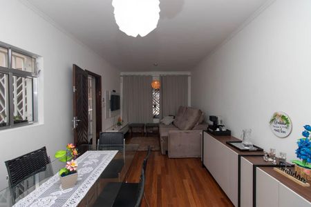 Casa à venda com 150m², 3 quartos e 2 vagas Casa à venda com 150m², 3 quartos e 2 vagasSala