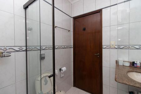 Casa à venda com 150m², 3 quartos e 2 vagas Casa à venda com 150m², 3 quartos e 2 vagasBanheiro Social