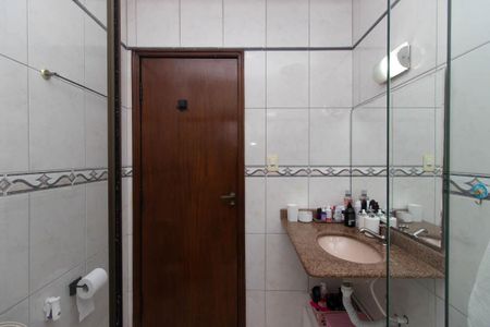 Casa à venda com 150m², 3 quartos e 2 vagas Casa à venda com 150m², 3 quartos e 2 vagasBanheiro Social