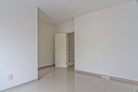 Casa à venda com 180m², 3 quartos e 5 vagasSuíte