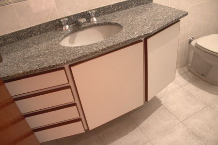 Apartamento à venda com 167m², 3 quartos e 1 vagaBanheiro da Suíte