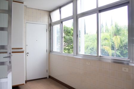 Apartamento à venda com 167m², 3 quartos e 1 vagaÁrea de Serviço