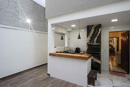 Casa à venda com 220m², 3 quartos e 2 vagas Casa à venda com 220m², 3 quartos e 2 vagasEspaço Gourmet