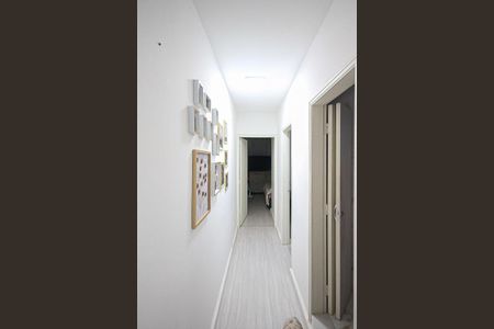 Casa à venda com 220m², 3 quartos e 2 vagas Casa à venda com 220m², 3 quartos e 2 vagasCorredor