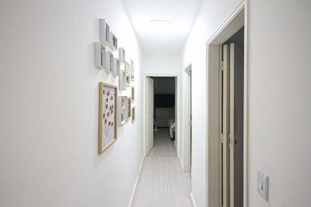 Casa à venda com 220m², 3 quartos e 2 vagas Casa à venda com 220m², 3 quartos e 2 vagasCorredor