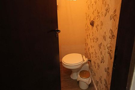 Casa à venda com 220m², 3 quartos e 2 vagas Casa à venda com 220m², 3 quartos e 2 vagasLavabo