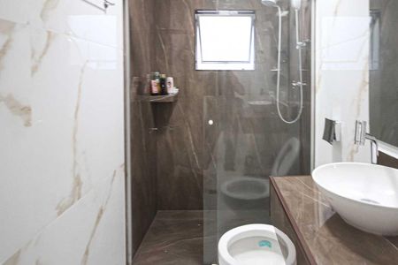 Casa à venda com 220m², 3 quartos e 2 vagas Casa à venda com 220m², 3 quartos e 2 vagasBanheiro da Social