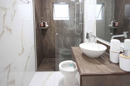 Casa à venda com 220m², 3 quartos e 2 vagas Casa à venda com 220m², 3 quartos e 2 vagasBanheiro da Social