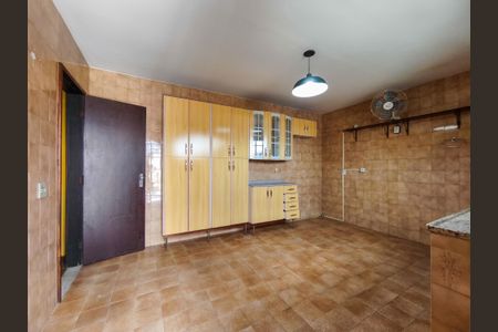 Casa à venda com 253m², 4 quartos e 1 vagaCozinha