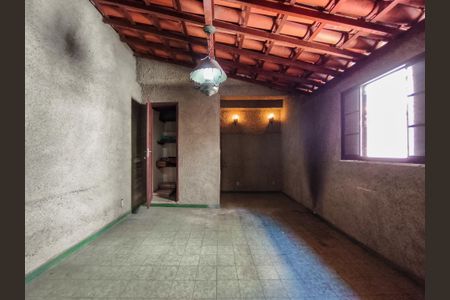 Casa à venda com 253m², 4 quartos e 1 vagaÁrea comum