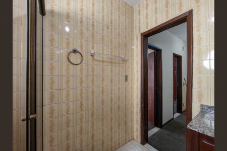 Casa à venda com 253m², 4 quartos e 1 vagaBanheiro Corredor