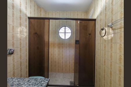 Casa à venda com 253m², 4 quartos e 1 vagaBanheiro Corredor