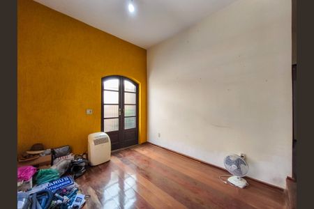 Casa à venda com 253m², 4 quartos e 1 vagaSala