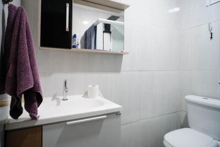 Casa à venda com 122m², 4 quartos e 1 vagaBanheiro 2