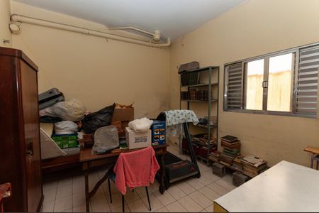 Casa à venda com 120m², 4 quartos e 2 vagasQuarto da área de Serviço