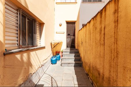 Casa à venda com 120m², 4 quartos e 2 vagasEntrada de serviço