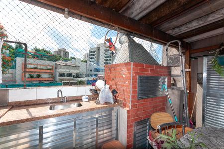 Casa à venda com 120m², 4 quartos e 2 vagasChurrasqueira