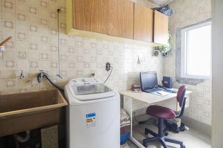 Casa à venda com 90m², 3 quartos e 1 vagaÁrea de Serviço