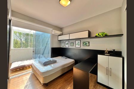 Casa de condomínio à venda com 320m², 4 quartos e 3 vagasSuíte 4