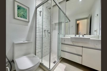 Casa de condomínio à venda com 320m², 4 quartos e 3 vagasBanheiro da Suíte 2