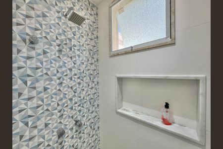 Casa de condomínio à venda com 320m², 4 quartos e 3 vagasBanheiro da Suíte 3